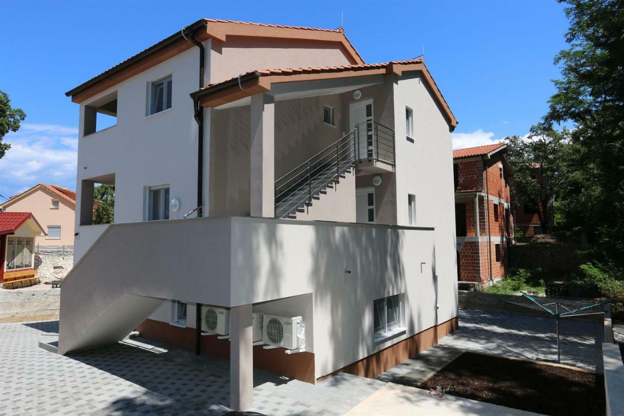 Apartments Maric-Hlapa Soline  Exteriör bild